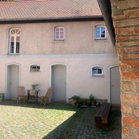 Studio Auf Denkmalgeschuetztem Dreiseithof In Hoefgen Bei Grimma Hofgen  ภายนอก รูปภาพ